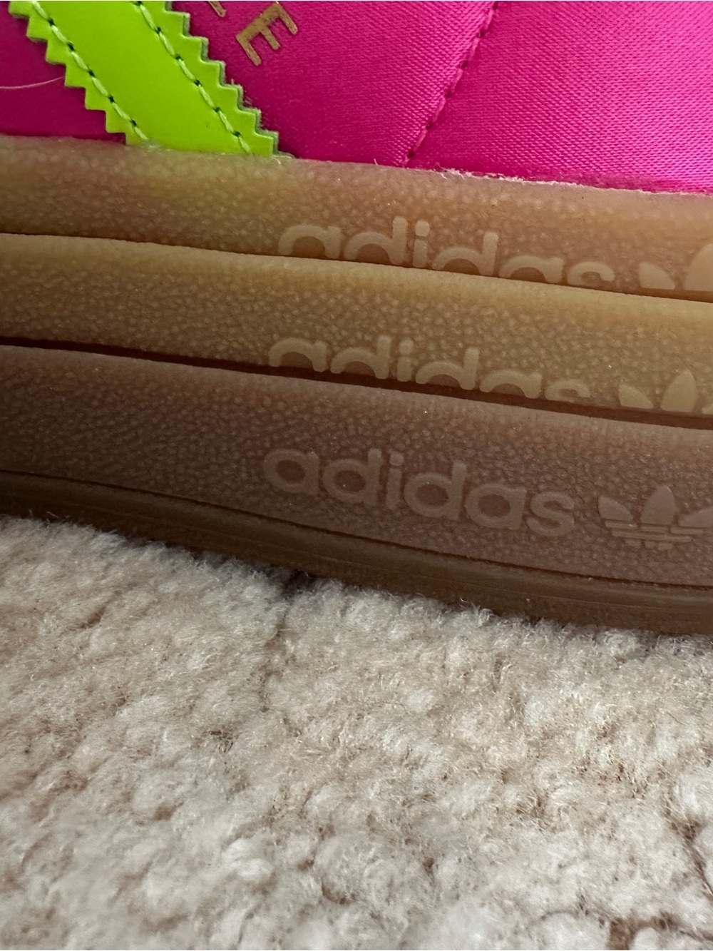 Adidas Gazelle Women’s Platform Sneaker in Pink with Neon Yellow Stripes 5 1/2 - Picture 5 of 10